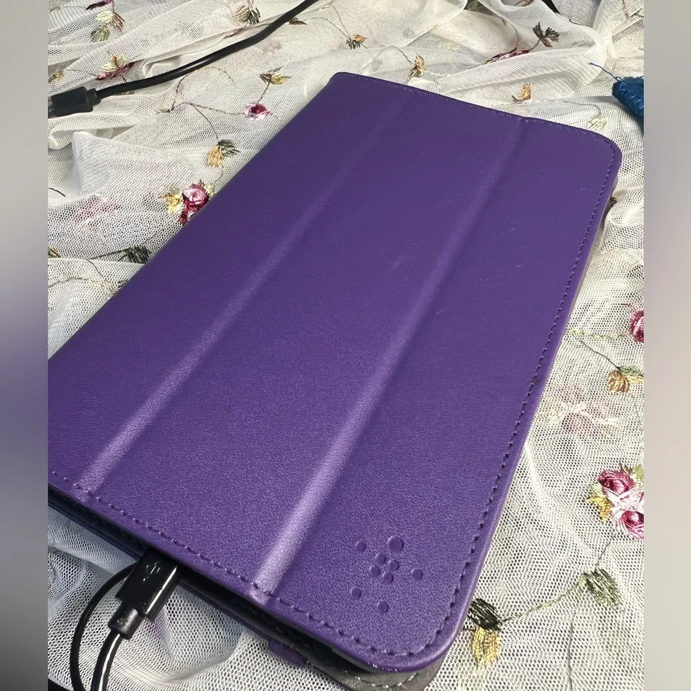 Samsung Galaxy Tab 4 Tablet in Black with Purple Case